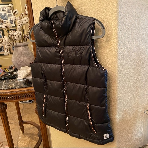 PINK Victoria’s Secret Black Puffer Vest with Leopard Trim Size Small - Picture 3 of 7